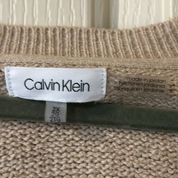 EUC Calvin Klein Sweater - Picture 4 of 11
